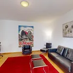 Apartamento Charming Flat Near - Fb7