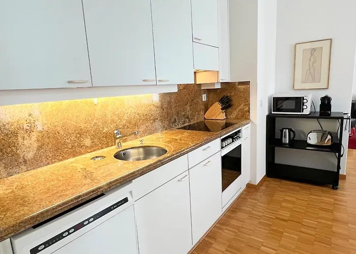 Charming Flat Near - Fb7 Апартаменти